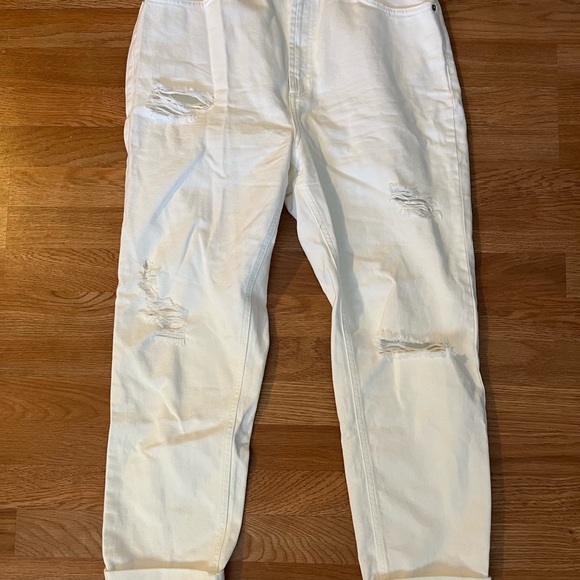BDG White Mom Jeans - Picture 3 of 6